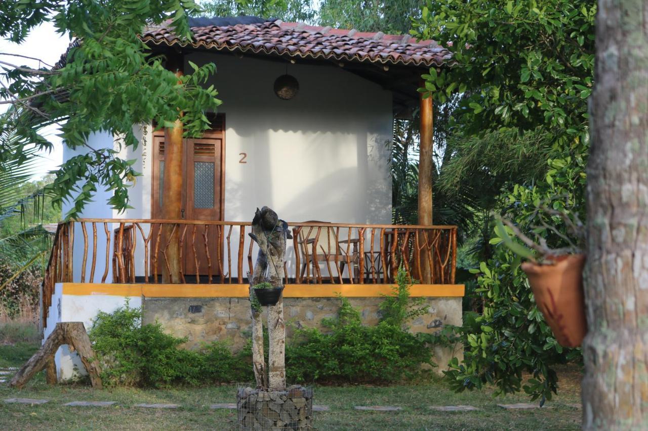 Coconut Island Villa Tangalle Esterno foto